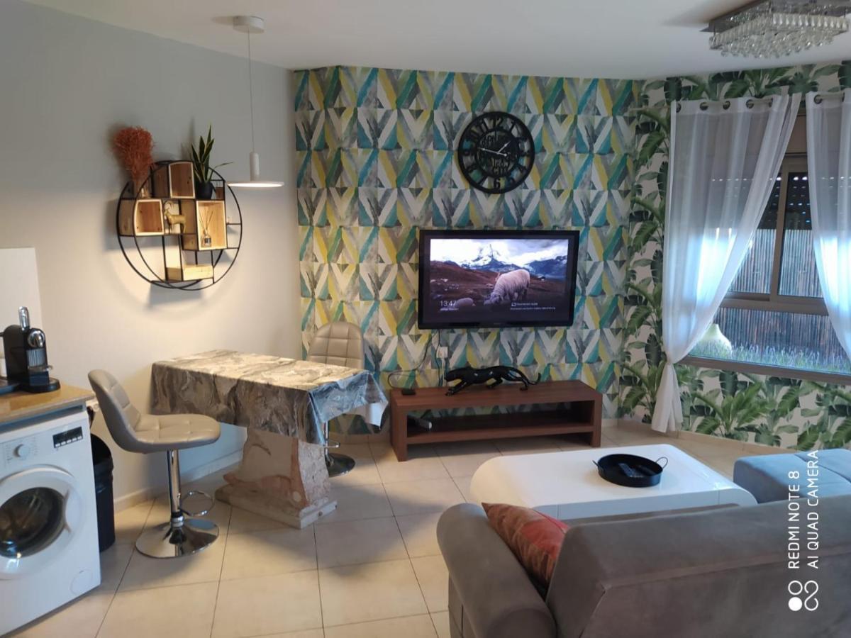 Apartment Amdar Village With Garden Ейлат Екстер'єр фото